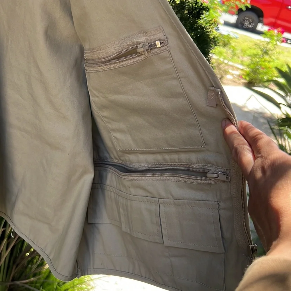 Crystal River Mens‎ size M fishing utility vest tan